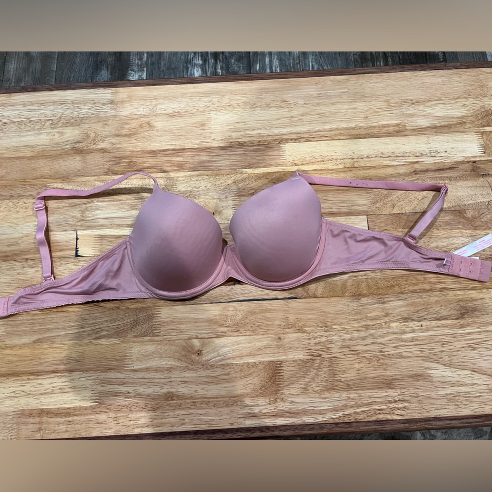 VS PINK bra lightly lined